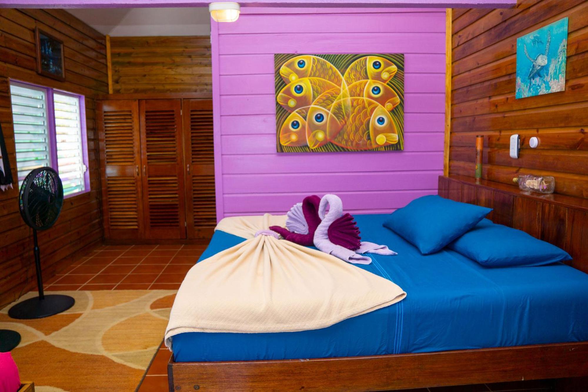 King Lewey'S Island Resort Placencia Exterior foto